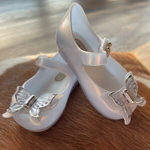 Mini Melissa White Dress Shoes with Silver Butterfly